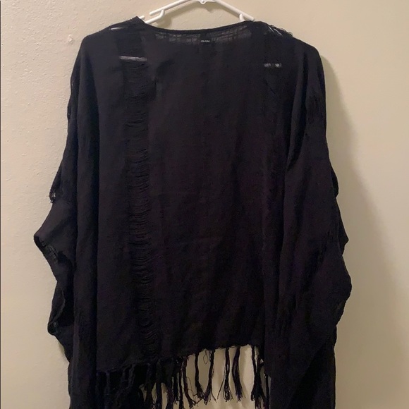 Distressed Shawl - Picture 2 of 4